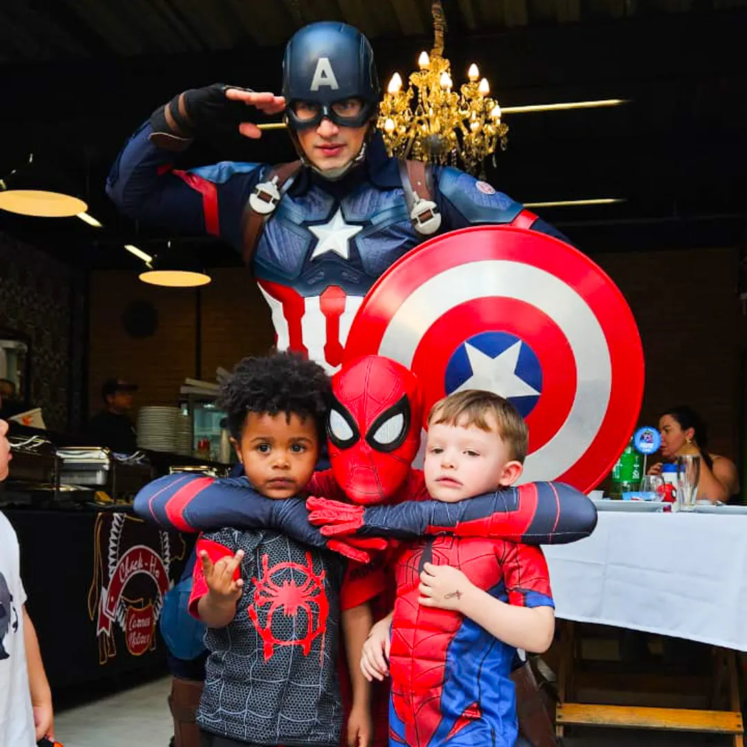 Apresentação temática e show exclusivo de Vingadores Personagem Vivo para eventos infantis em SP Apresentação temática e show exclusivo de Vingadores Personagem Vivo para eventos infantis em SP