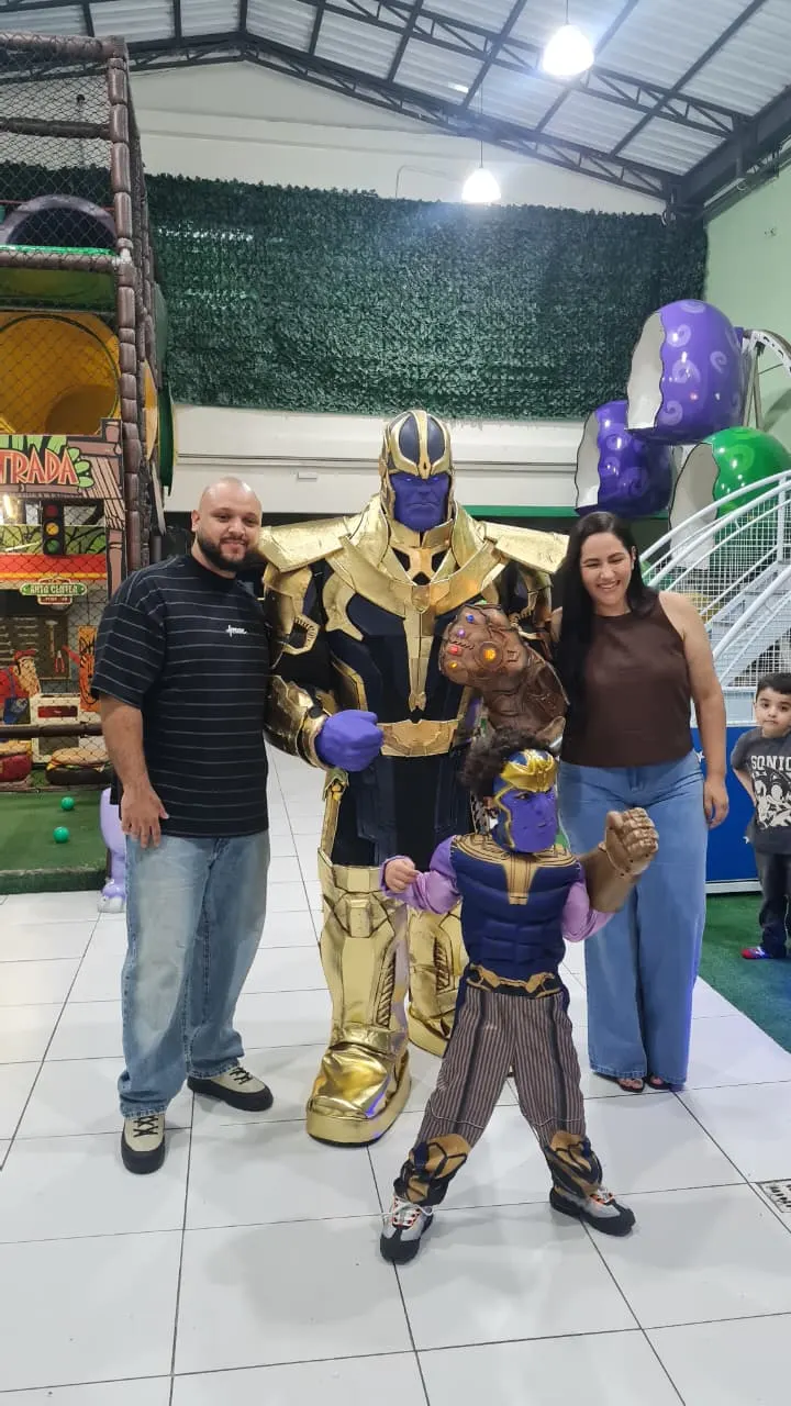 Atração Thanos em festa infantil em São Paulo com a Portal Personagens Vivos