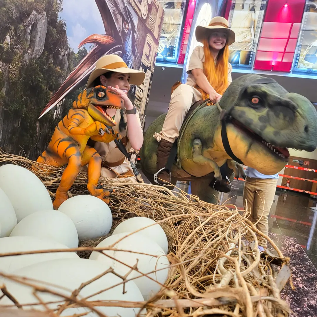 Baby T-Rex ao contratar Personagens Vivos para Festa Infantil em Porto Feliz Baby T-Rex ao contratar Personagens Vivos para Festa Infantil em Porto Feliz