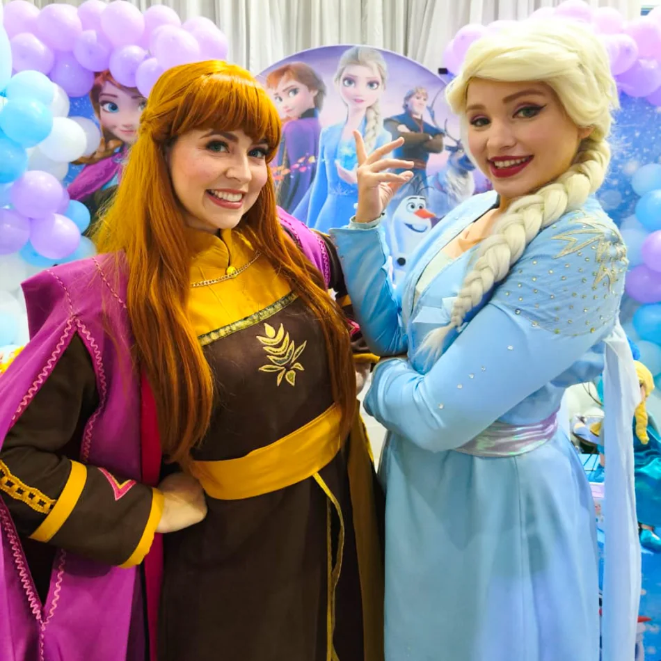 Contratar atracao tematica para festas infantis em Sao Paulo com a Frozen no Portal Personagens Vivos Contratar atracao tematica para festas infantis em Sao Paulo com a Frozen no Portal Personagens Vivos