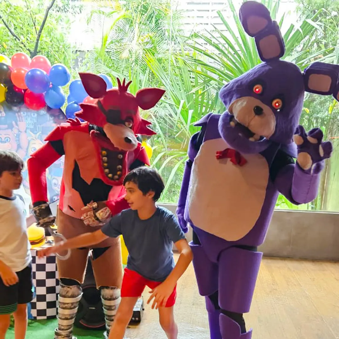 Encantamento puro com personagens vivos para festa infantil em Santana de Parnaíba