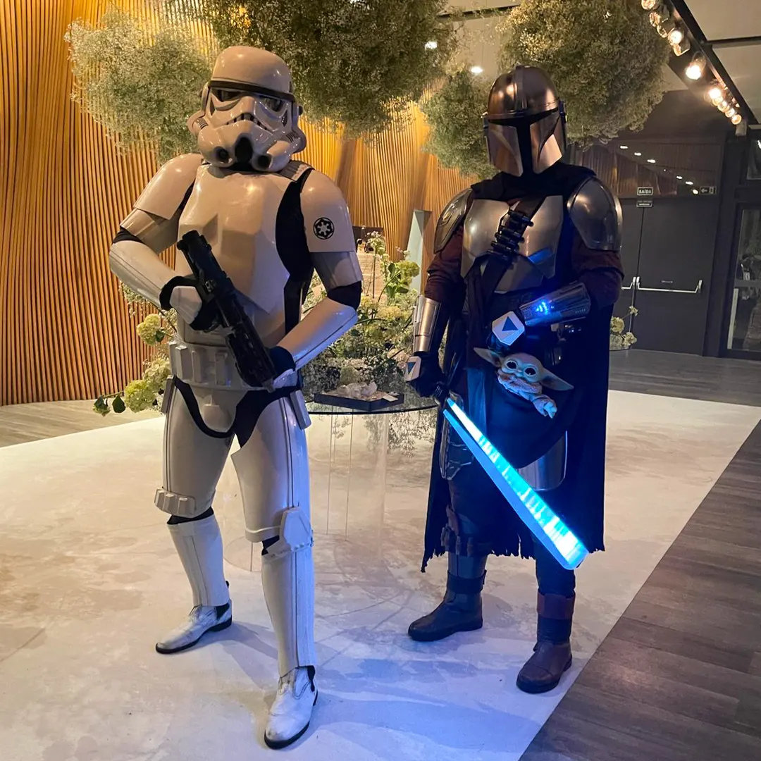 Personagens vivos do Star Wars com figurino profissional em evento infantil em São Paulo Personagens vivos do Star Wars com figurino profissional em evento infantil em São Paulo