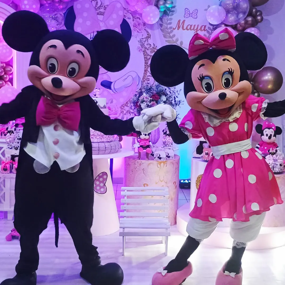 Personagens vivos em ABC Paulista interagindo com crianças em festa infantil Personagens vivos em ABC Paulista interagindo com crianças em festa infantil