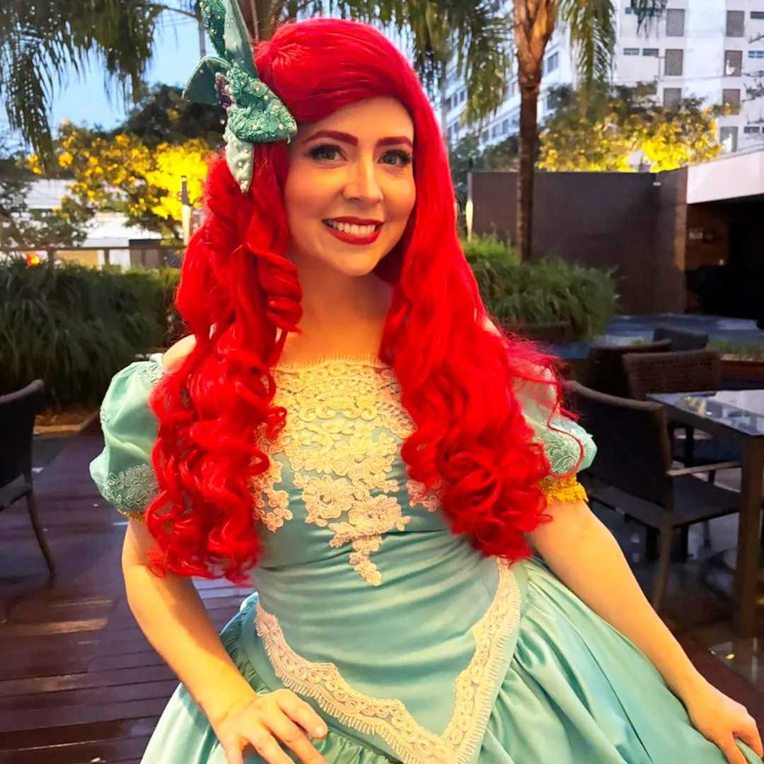 Princesa encantada ao contratar Personagens Vivos para Festa Infantil em Arujá Princesa encantada ao contratar Personagens Vivos para Festa Infantil em Arujá