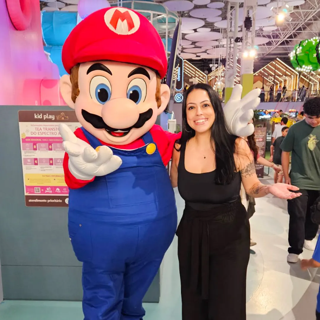 Show do Mario em festa infantil em São Paulo com figurinos incríveis do Portal Personagens Vivos