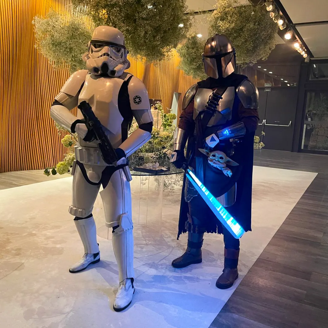 Show do personagem vivo Stormtrooper de Star Wars para festas infantis na cidade de São Paulo Show do personagem vivo Stormtrooper de Star Wars para festas infantis na cidade de São Paulo